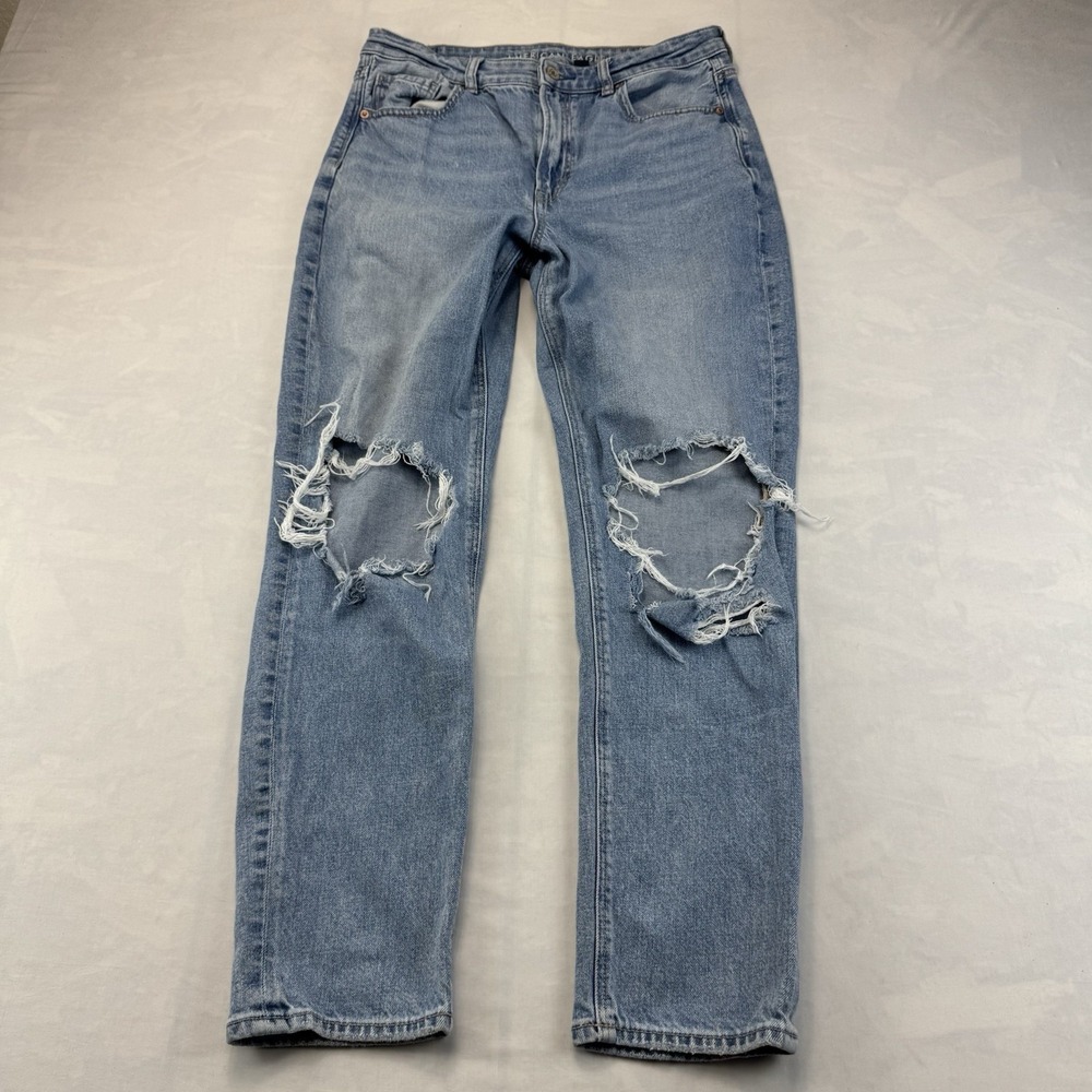 American Eagle Strigid Ripped Straight Leg Jeans Women's Size 8 Light Wash